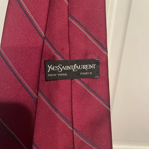 Yves Saint Laurent Deep Red/Burgundy Diagonal Stripe Tie - Picture 2 of 4